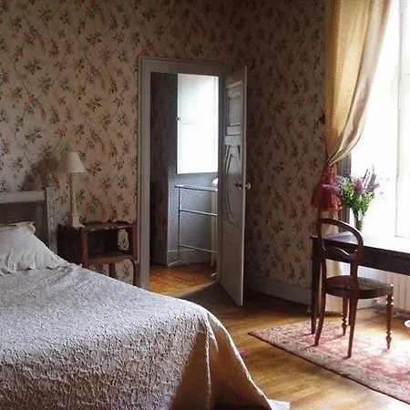 ベッド・アンド・ブレックファスト Chateau De Cheronne Tuffé
