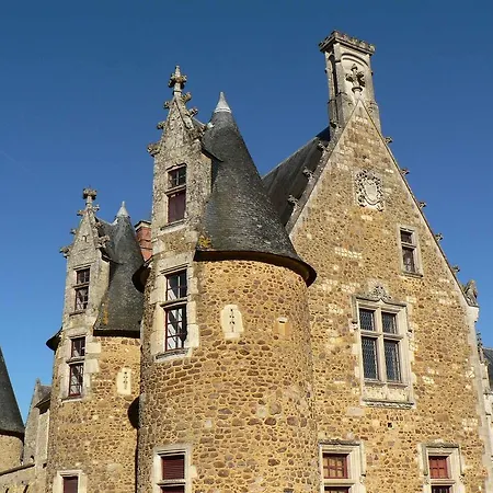 Chateau De Cheronne Tuffé