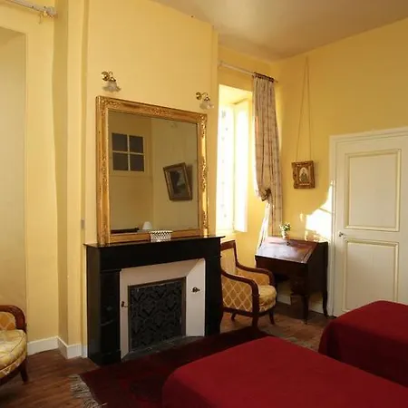 Chateau De Cheronne Oda ve Kahvaltı *