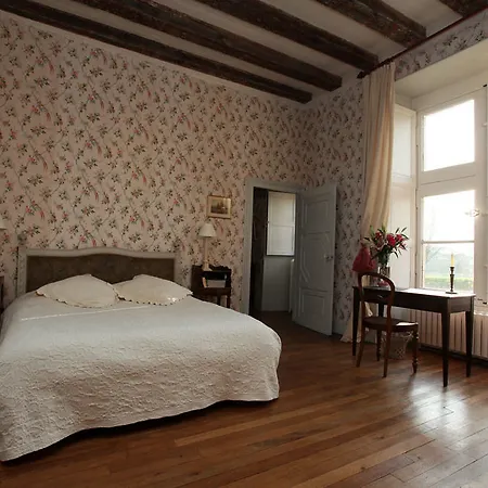 ベッド・アンド・ブレックファスト Chateau De Cheronne