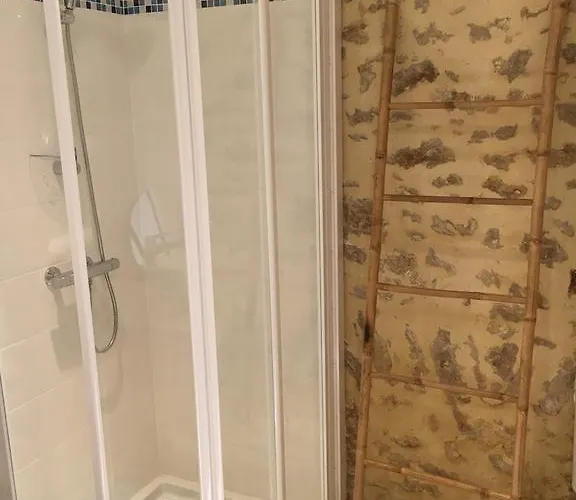 Couette-café Château De Cheronne *