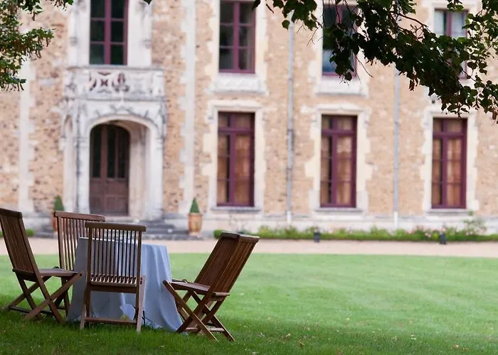 Château De Cheronne Couette-café *