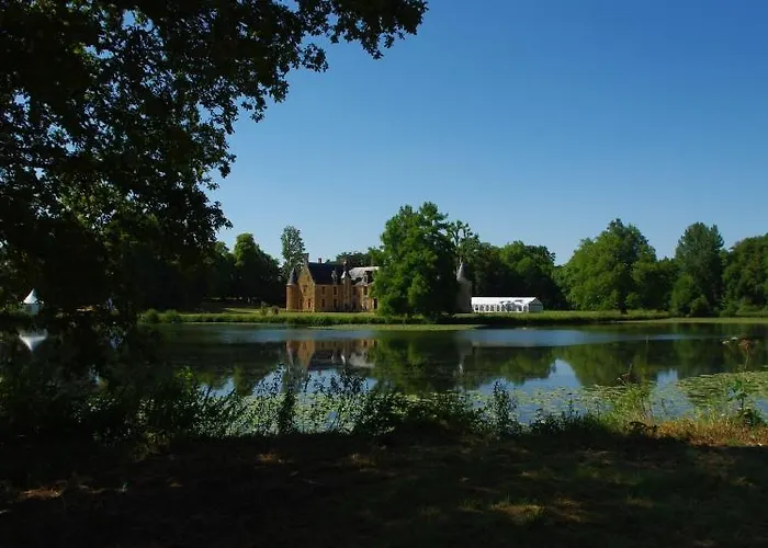 Couette-café Château De Cheronne *