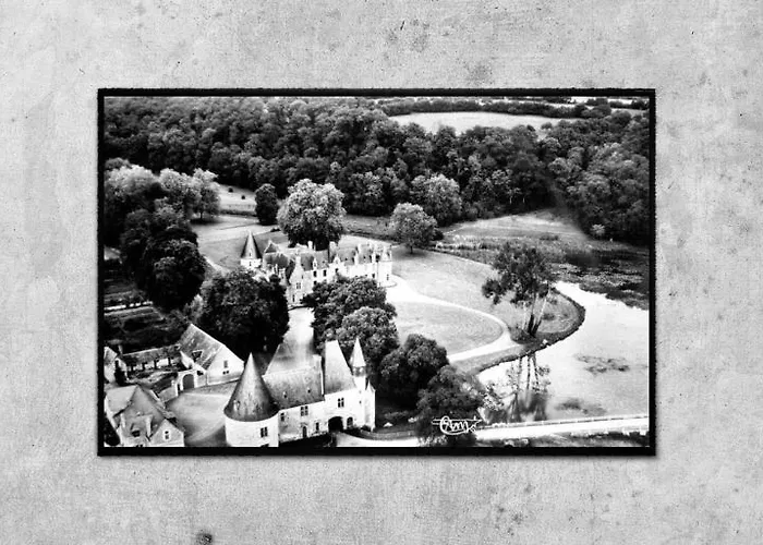 Couette-café Château De Cheronne *