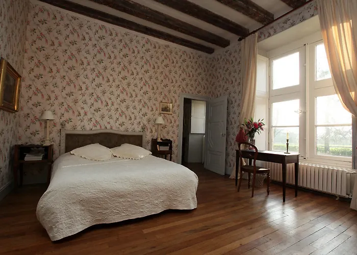 Couette-café Château De Cheronne