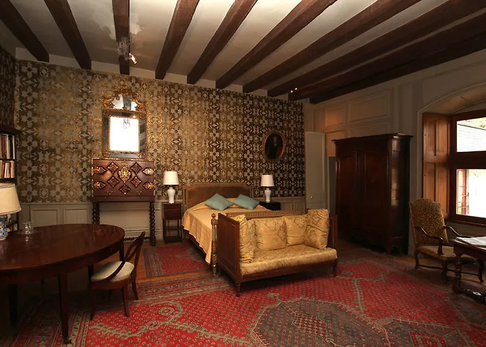 Couette-café Château De Cheronne